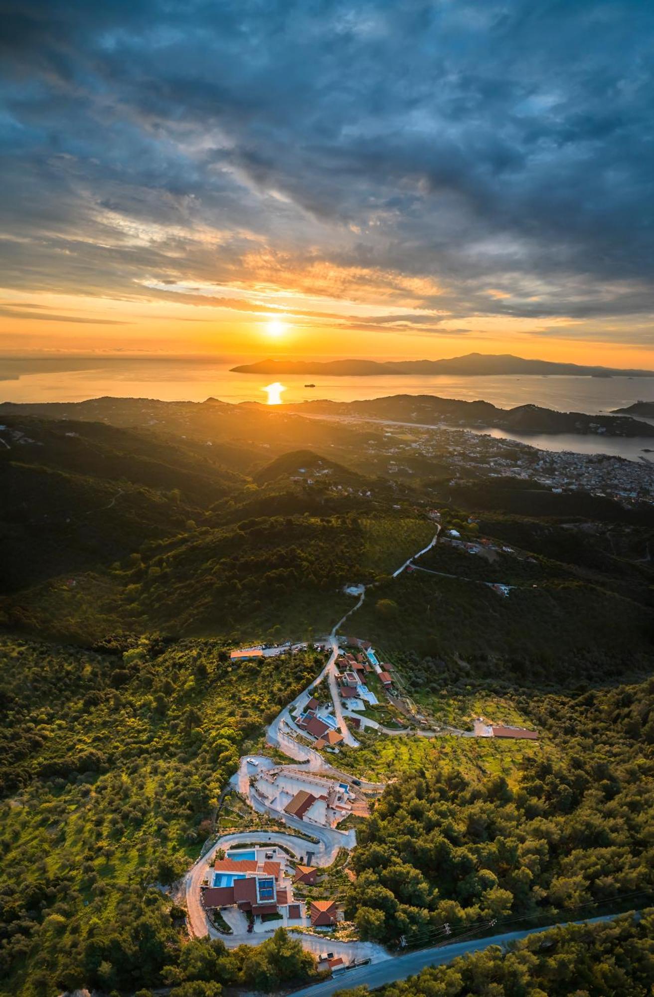 Sky Sea Resort Skiathos Kültér fotó